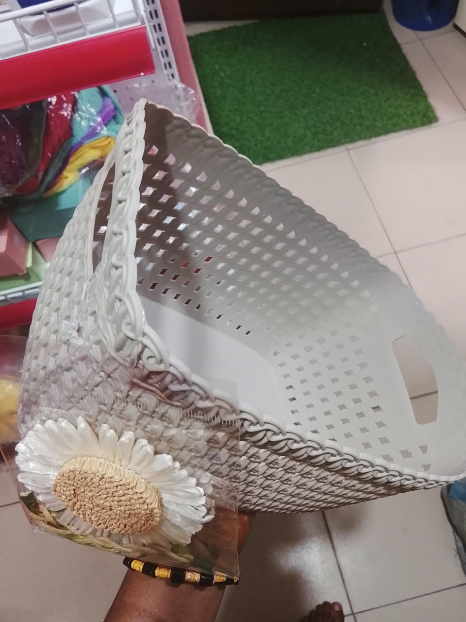 Home Multifunctional Storage Basket Imitation Rattan Storage Basket Multi-Spec Design Snack Toy Debris Basket Portable Laundry Laundry Storage Basket-With Flower - Image 3